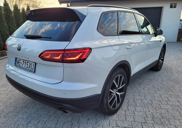 Volkswagen Touareg cena 169986 przebieg: 129900, rok produkcji 2019 z Warszawa małe 436